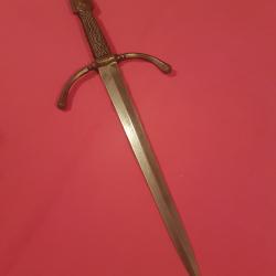 Grande Dague dite "Main Gauche"