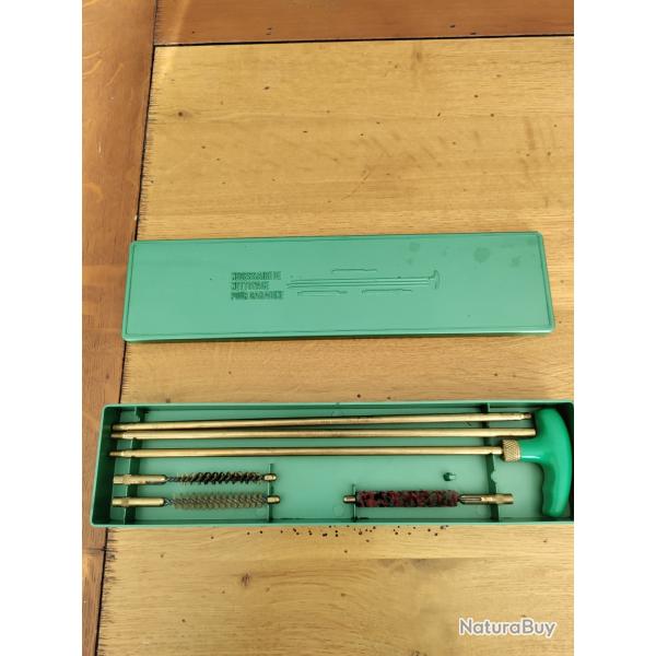 N�cessaire de nettoyage pour carabine de chasse