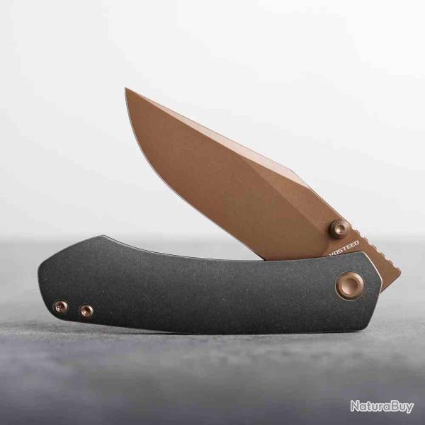 Couteau Vosteed Vallhund Lame Acier S35VN Copper Dune Manche Titanium Black Frame Lock VOSA2103