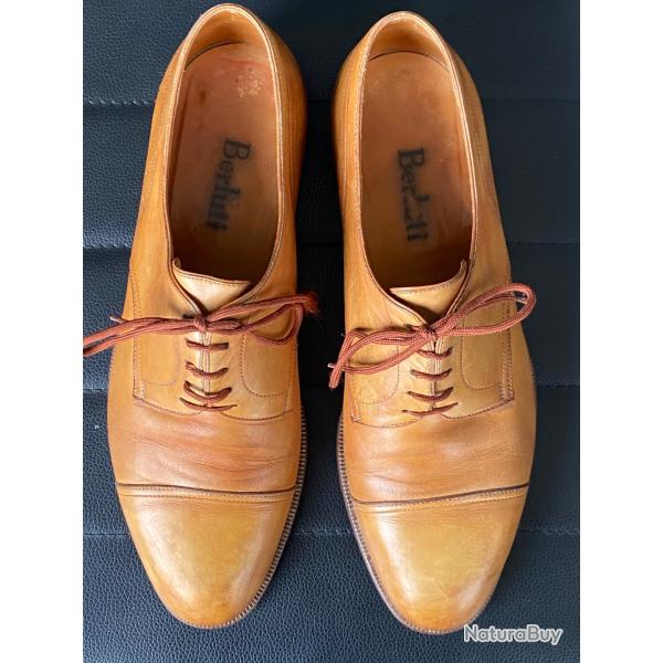 Berluti Derbies Talbino en cuir patine jaune T 42,5 ou 8.1/2