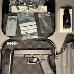 Glock 17 gen5 + d&eacute;tente glock perf + holster trb + lampe olight