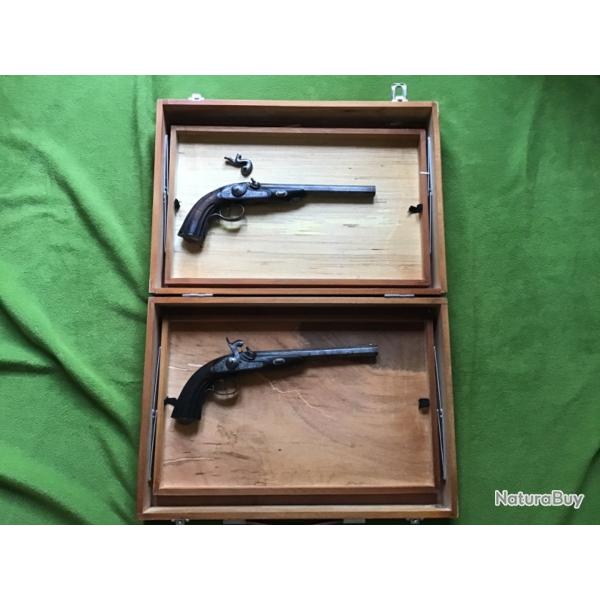 PAIRE DE PISTOLETS � PERCUSSIONS POUR DE TIR DE PR�CISION ARTISANALE LI�GEOISE