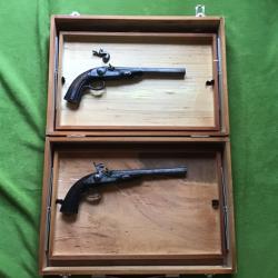 PAIRE DE PISTOLETS &Agrave; PERCUSSIONS POUR DE TIR DE PR&Eacute;CISION ARTISANALE LI&Eacute;GEOISE cal490