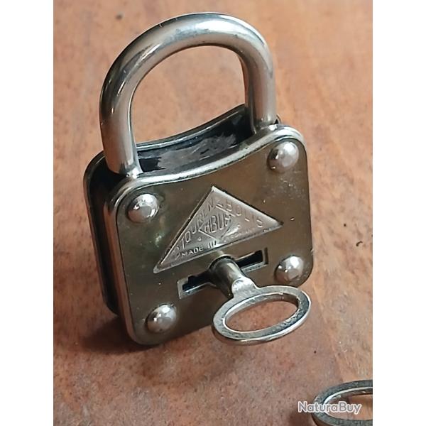 ANCIEN CADENAS ABUS 2 TOUREN