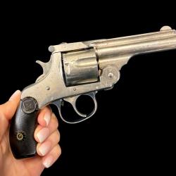 HARRINGTON & RICHARDSON AUTO EJECTING 2nd mod&egrave;le NEW FRAME cal. 38sw