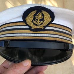 WW2 et apr&egrave;s casquette marine commandant Levasseur
