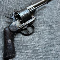 Revolver &agrave; broche calibre 12mm - Type Lefaucheux