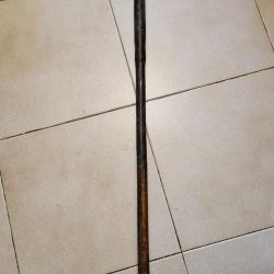 Canne fusil &agrave; syst&egrave;me ancienne habillage cuir bois bambou