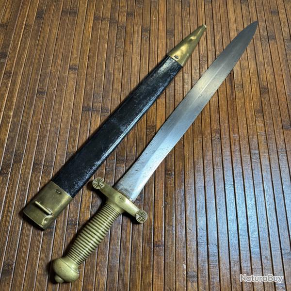 BEAU GLAIVE 1831 DANS SON FOURREAU BELLE �TAT NOMBREUX POIN�ONS ��TALABOT�� et matricule