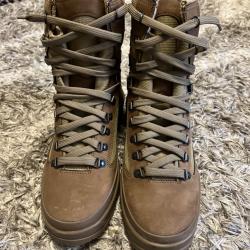 Bottes tactiques style militaire / rangers neuves taille 42