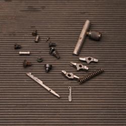 Vends lot de pi&egrave;ces pour carabine Unique X51 X51 BIS REF 23/2024