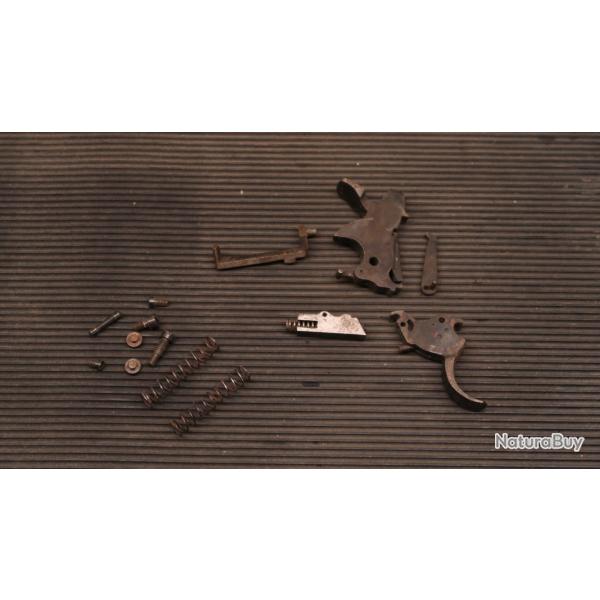 Lot de pi�ces pour revolvers copie de smith et wesson REF 79/2025