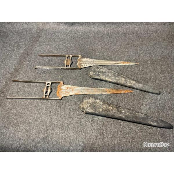 Lot de deux dagues indien katar 1 euro sans prix de r�serve !!!