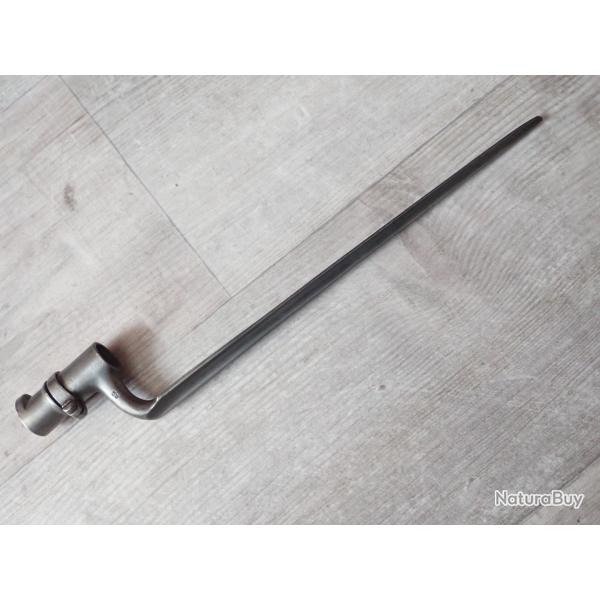 Baionnette � douille pour fusil de cadet belge BEURET