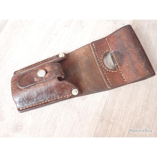 RARE PORTE FOURREAU / GOUSSET / PORTE BAIONNETTE POUR FASS 57 du 1er TYPE
