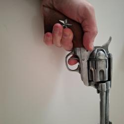 Ancien Revolver factice BKA 98 Colt Pacificateur peacemaker (sans prix de r&eacute;serve )