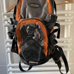 sac d'hydratation pour faire des ballades &agrave; v&eacute;lo