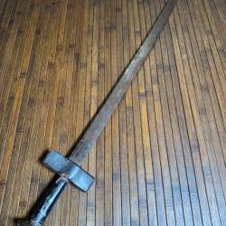 ANCIENNE &Eacute;P&Eacute;E TAKOUBA DE TOUAR&Egrave;GUE AFRIQUE DU NORD XlX &Eacute;ME