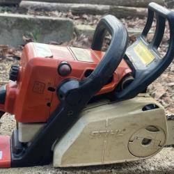 tronconneuse stihl 023 C fonctionnement parfait