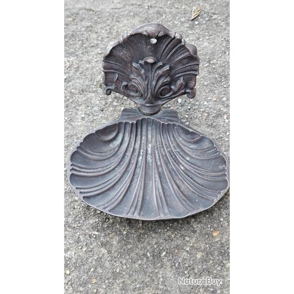Ancien porte-allumettes mural coquille en laiton / bronze - style Art Nouveau vers 1900