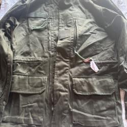 Veste de chasse avec &eacute;cusson