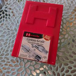 Vends jeu d outils 8x60 S Hornady