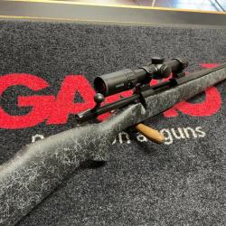 WEATHERBY VANGUARD CALIBRE 30.06 AVEC LUNETTE HAWKE 1-8x24