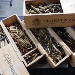 LOT DE 50 DOUILLES DE MARQUE DIFFERENTE CAL 9.3X74R TIREES UNE FOIS