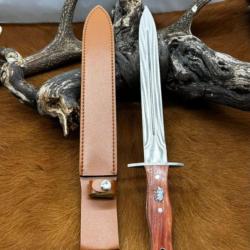 Dague de chasse - incrustation sanglier sur le manche