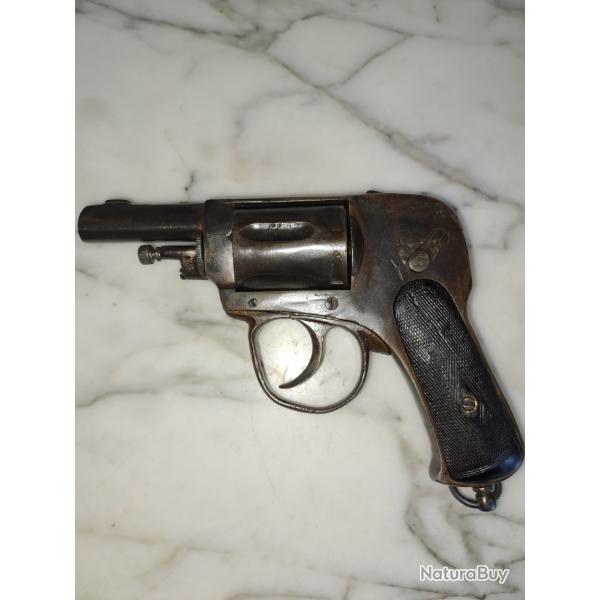 Revolver calibre 320