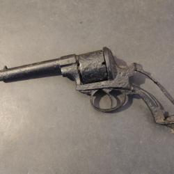 Revolver broche pi&egrave;ce de fouille