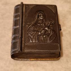 Petite bo&icirc;te en m&eacute;tal