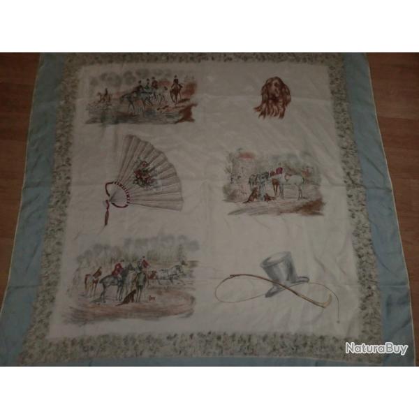 carr� foulard vintage roulott� 100%  soie  89 X 84  cm