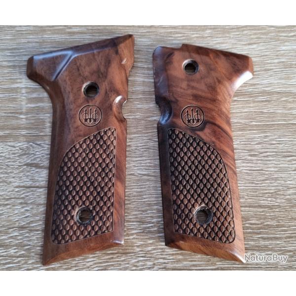 Plaquettes Beretta en bois de noyer