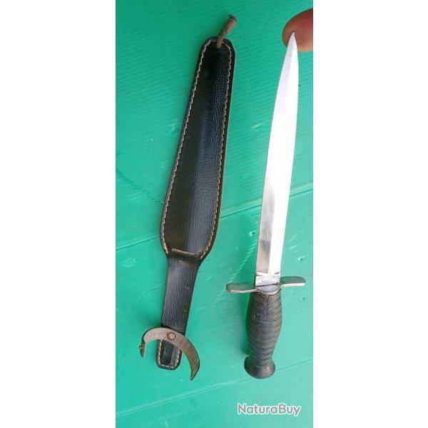 ANCIENNE  DAGUE  DE COMBAT  .   PARACHUTISTE  .