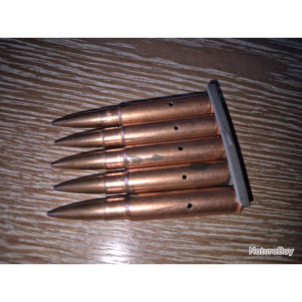 5 cartouches neutralis� mauser totalement cuivr� de guerre sur lame d'�poque ww2