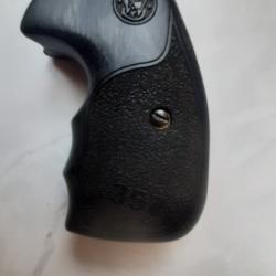 Poign&eacute;e bois lamell&eacute; coll&eacute; Smith & Wesson 357 Mag