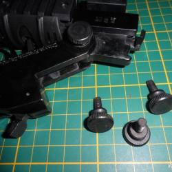 vis d&eacute;montage rapide pour Chiappa Little Badger Take Down