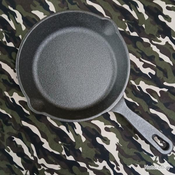 Po�le en pure fonte 20cm