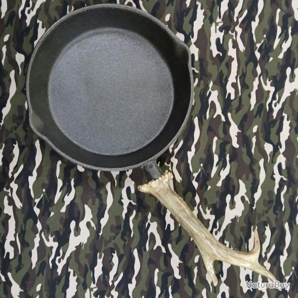 Po�le en pure fonte 20cm bois de chevreuil KAKLAR