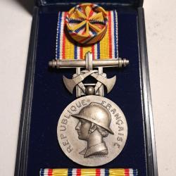 M&eacute;daille Pompiers Services Exceptionnels Argent 800