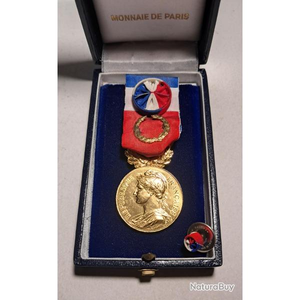 M�daille du Travail Grand Or 40 ans Argent 925