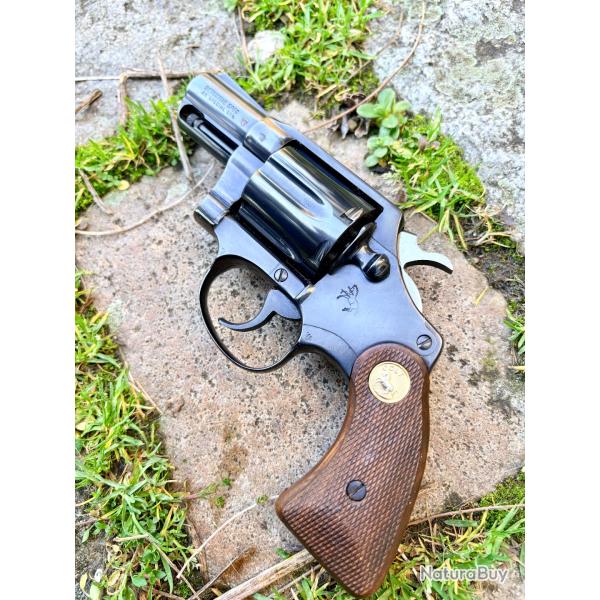 Revolver Colt D�tective Sp�cial Calibre 38 Sp�cial canon 2 pouces neuf avec sa boite d'origine
