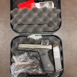 PISTOLET GLOCK 45 CUT COA COMBO - CAL. 9x19 + AIMPOINT COA