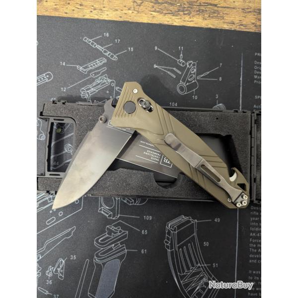 Couteau C.A.C neuf version civile