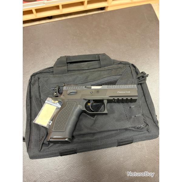 PISTOLET PH�NIX PREDATOR - CAL.9x19