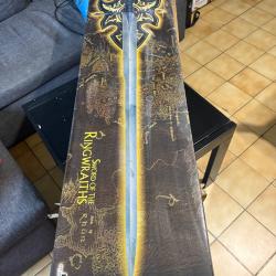 &Eacute;p&eacute;e officielle seigneur des anneaux ringwraiths nazgul