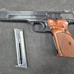 SMITH & WESSON mod&egrave;le 41 cal 22LR.