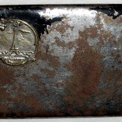 PORTE-CIGARETTE &laquo; TOUR EIFEL &raquo; de la SECONDE GUERRE.