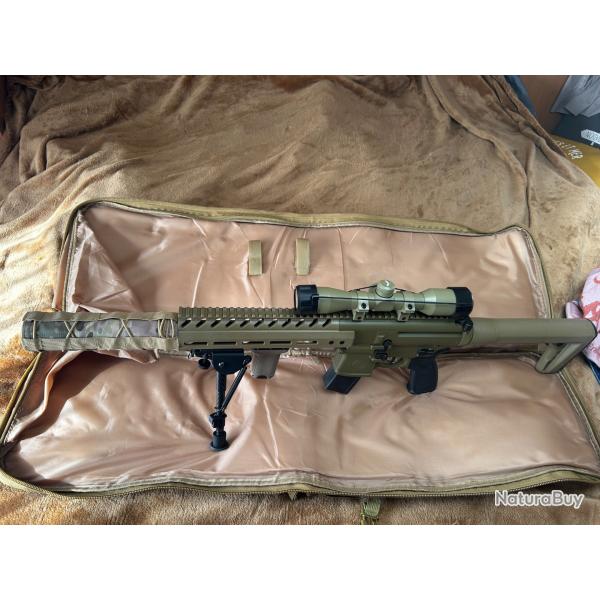Sig Sauer MCX2 CO2 4.5mm 7.3 Joules avec bi-pieds, lunette 4x32, 2chargeurs. sup.�tat irr�prochable.
